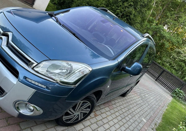 Citroen Berlingo cena 22400 przebieg: 198065, rok produkcji 2013 z Szczecin małe 121